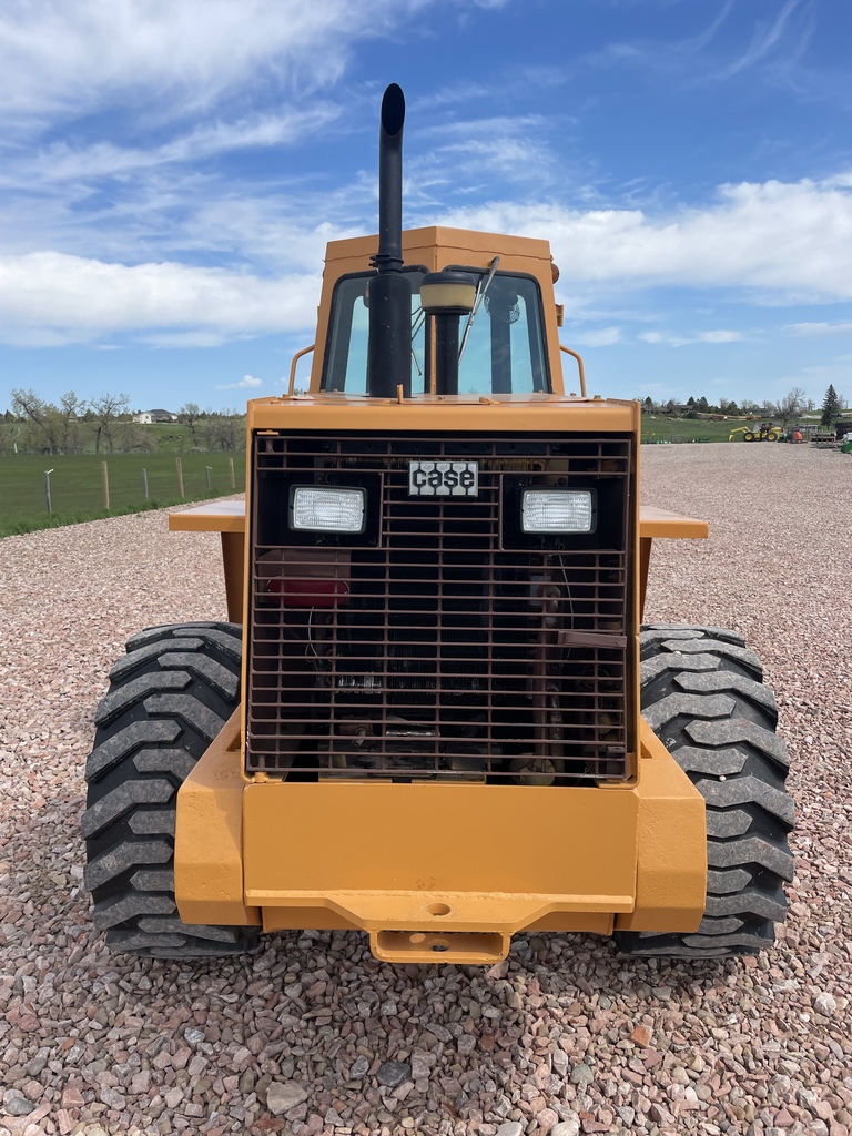 american-ag-video-auction-lot-2747-100-91-case-w11b-wheel-loader