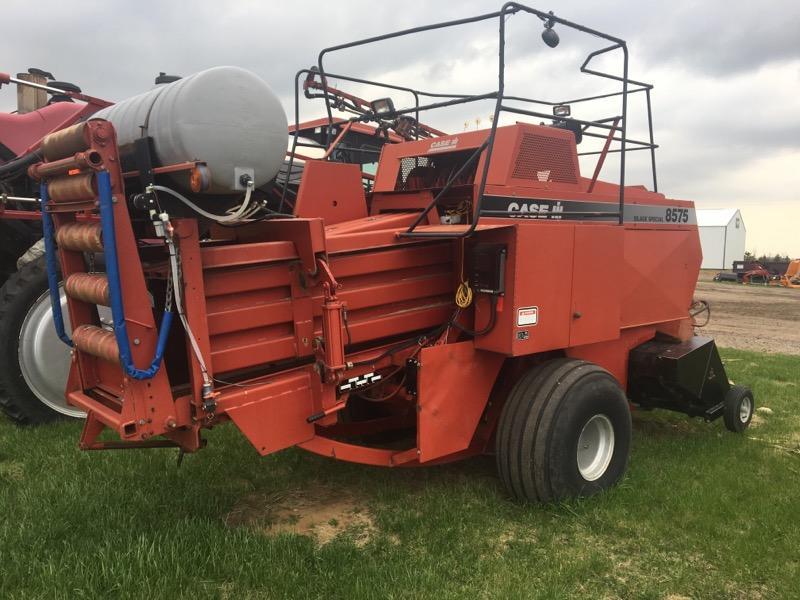 Lot 1545213 '98 CIH 8575 3x3 Baler. OnsiteBelle Fourche SD AMERICAN AG "SPECIAL HAY