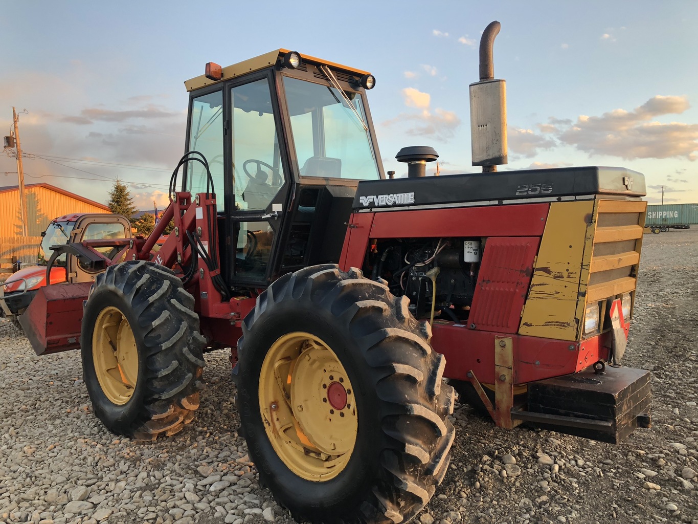 Lot 3500829 '85 Versatile 256 w/Loader. OnsiteBelle Fourche SD