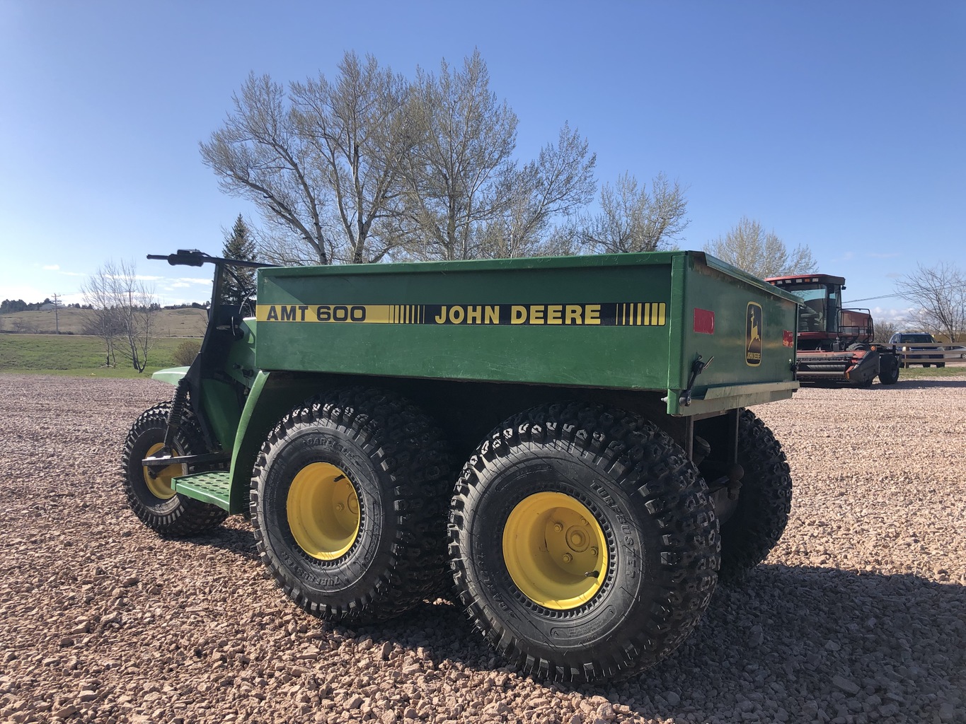 Lot 1545212 JD AMT 600 Gator. OnsiteBelle Fourche SD AMERICAN AG