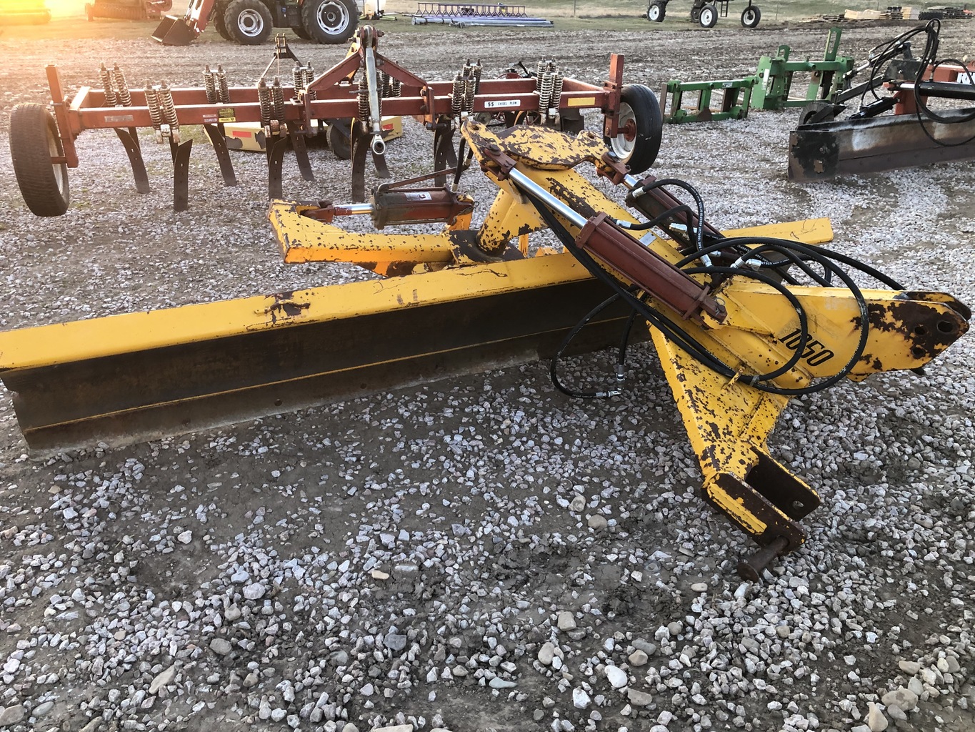 Lot 5243100 Coontz 10' 3pt Blade. OnsiteBelle Fourche SD AMERICAN